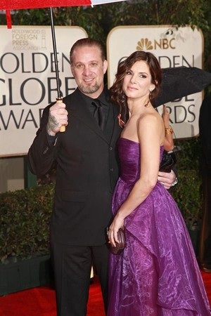 Jesse James vẫn còn yêu Sandra Bullock rất nhiều - 1 Jesse James vẫn còn yêu Sandra Bullock rất nhiều - 1