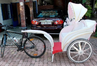 Những chiếc xe cưới có một không hai ở Việt Nam