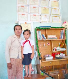 Cô bé tí hon học giỏi - 1