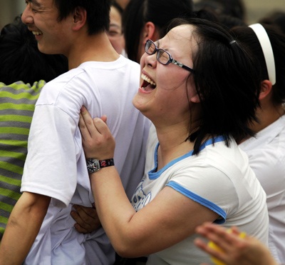 Trung Quốc: Trường học giúp HS xả stress trước kỳ thi ĐH - 4