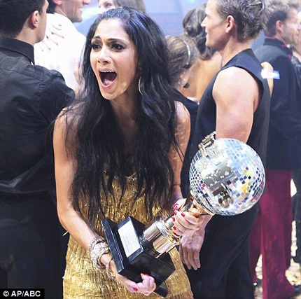 Nicole Scherzinger vô địch “Dancing With The Stars” - 6