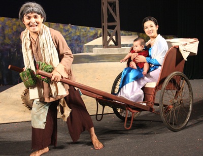 Hồng Vân, Thanh Thanh Hiền “đánh ghen” vì Xuân Hinh? - 2 Hồng Vân, Thanh Thanh Hiền “đánh ghen” vì Xuân Hinh? - 2