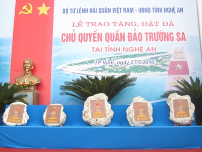 Nghệ An tiếp nhận đá san hô từ đảo Trường Sa  - 2
