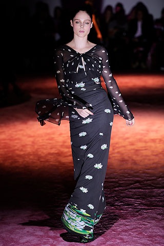 BST xuân hè 2010 của Zac Posen - 15