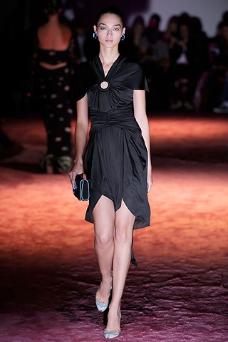 BST xuân hè 2010 của Zac Posen - 16