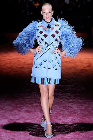 BST xuân hè 2010 của Zac Posen - 26