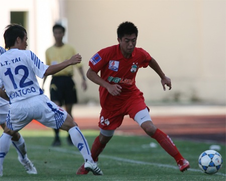 Vắng bóng hợp đồng “khủng”  - 2