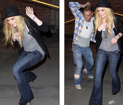 Tạo hình của Lindsay Lohan trong vai ngôi sao phim “mát” - 5 Tạo hình của Lindsay Lohan trong vai ngôi sao phim “mát” - 5