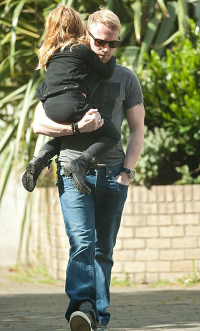 Ronan Keating sẽ được vợ tha thứ? - 2