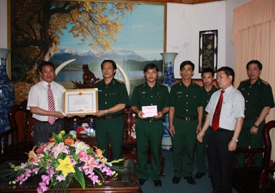 Khen thưởng ban chuyên án bắt 28 bánh hêrôin - 1