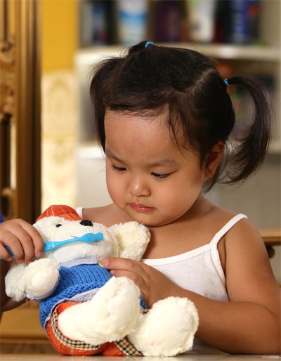 Khoảnh khắc dễ thương của hai bé gái nhà Thuý Hạnh - 6 Khoảnh khắc dễ thương của hai bé gái nhà Thuý Hạnh - 6