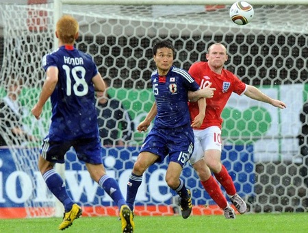 ĐT Anh may mắn giành chiến thắng trước Nhật Bản - 2 ĐT Anh may mắn giành chiến thắng trước Nhật Bản - 2