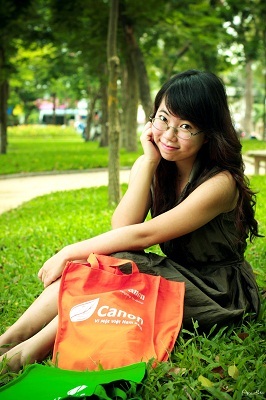 Cô sinh viên và chiếc túi “khai trí” - 3