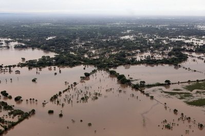 Bão lớn càn quét Trung Mỹ, 83 người chết - 4 Bão lớn càn quét Trung Mỹ, 83 người chết - 4