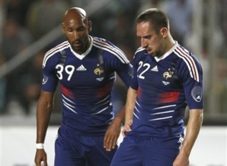 Hòa Tunisia, Pháp lên khung đội chính đá World Cup - 2