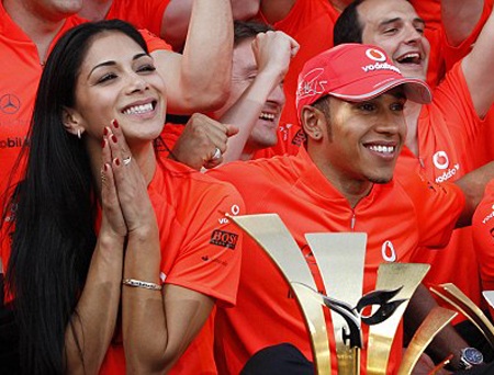Nicole Scherzinger - Lewis Hamilton: Hạnh phúc bên nhau - 4 Nicole Scherzinger - Lewis Hamilton: Hạnh phúc bên nhau - 4
