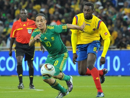 Bóng đá châu Phi trước khát vọng tạo “địa chấn” ở World Cup 2010 - 2 Bóng đá châu Phi trước khát vọng tạo “địa chấn” ở World Cup 2010 - 2