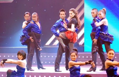 Lam Trường - Phương Thanh tình tứ với “Bỗng dưng muốn khóc” - 11