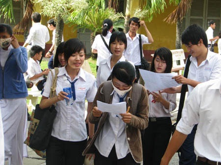Gợi ý giải đề thi môn Hóa học tốt nghiệp THPT 2010 - 1 Gợi ý giải đề thi môn Hóa học tốt nghiệp THPT 2010 - 1