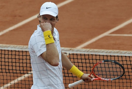 Federer đầu hàng Soderling, Berdych hạ gục Youzhny - 3