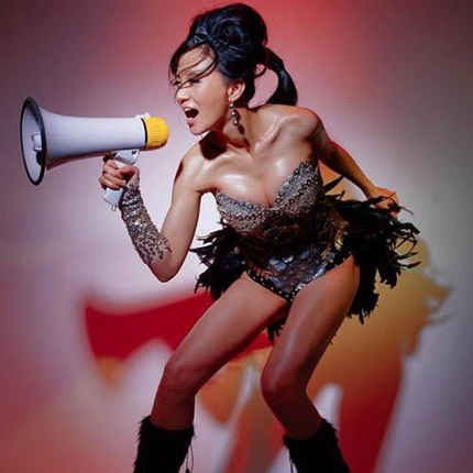 “Bản sao của Trần Hảo” bất ngờ làm cô dâu  - 9