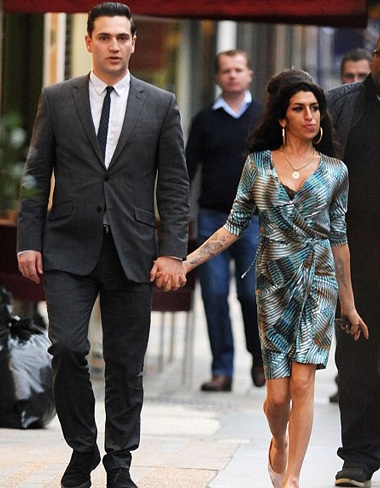 Amy Winehouse có bồ mới - 1 Amy Winehouse có bồ mới - 1
