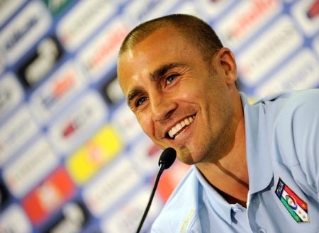 Chia tay Juventus, Cannavaro sẽ tới UAE “ẩn dật” - 1 Chia tay Juventus, Cannavaro sẽ tới UAE “ẩn dật” - 1