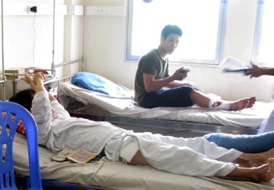 Lật xe, 9 công nhân mỏ bị thương - 1