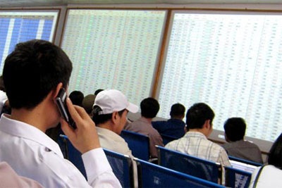 Vn-Index giảm nhẹ sau 3 phiên tăng - 1 Vn-Index giảm nhẹ sau 3 phiên tăng - 1