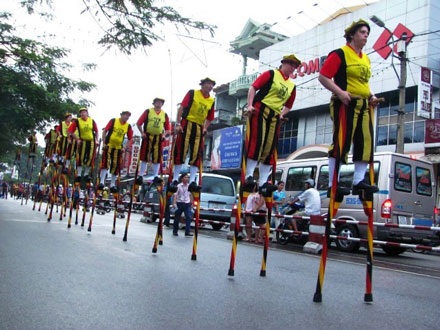 Lễ hội đường phố khuấy động xứ Huế  - 2