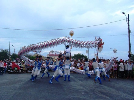 Lễ hội đường phố khuấy động xứ Huế  - 5