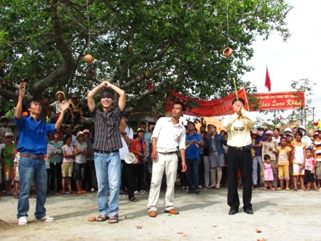 Ngắm sen giấy, đi chợ quê ở Festival Huế 2010 - 9