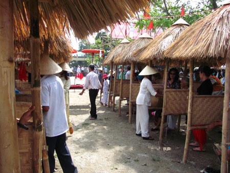 Ngắm sen giấy, đi chợ quê ở Festival Huế 2010 - 10