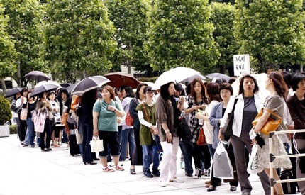 Ngôn Thừa Húc gây bất ngờ với ngoại hình mới - 3 Ngôn Thừa Húc gây bất ngờ với ngoại hình mới - 3