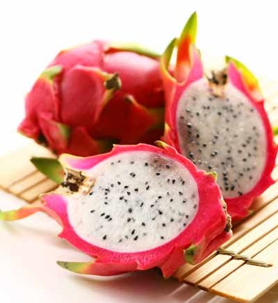 Cho trẻ rôm sẩy ăn thanh long hằng ngày - 1 Cho trẻ rôm sẩy ăn thanh long hằng ngày - 1