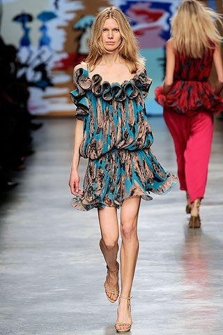 BST xuân hè 2010 của Stella McCartney - 10