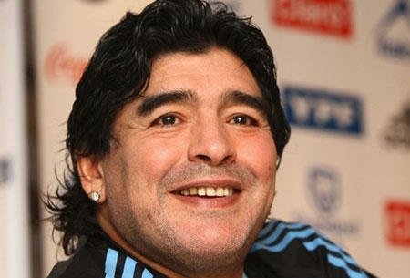 Maradona và Dunga hướng tới thành tích của Beckenbauer - 1