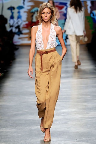 BST xuân hè 2010 của Stella McCartney - 2