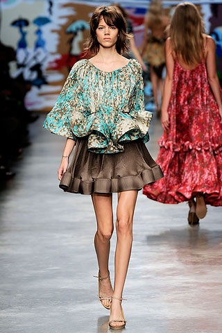 BST xuân hè 2010 của Stella McCartney - 17