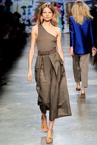 BST xuân hè 2010 của Stella McCartney - 27