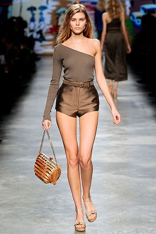 BST xuân hè 2010 của Stella McCartney - 28