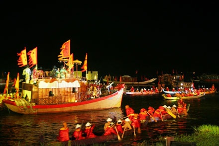 Tái hiện hào hùng cuộc thao diễn thủy binh thời chúa Nguyễn - 11 Tái hiện hào hùng cuộc thao diễn thủy binh thời chúa Nguyễn - 11