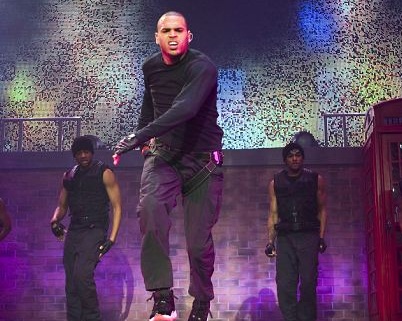 Chris Brown không thể tới Anh vì tội đánh người yêu - 2 Chris Brown không thể tới Anh vì tội đánh người yêu - 2