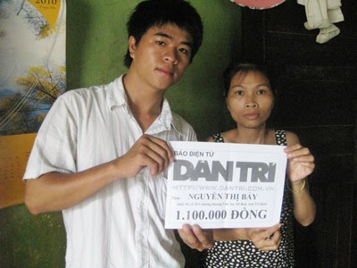 Chị Nguyễn Thị Bảy tiếp tục nhận quà nhân ái - 1