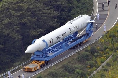 Chùm tin vắn qua ảnh  - 3