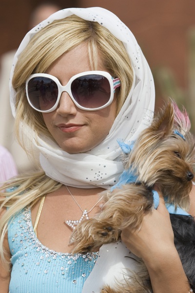 Ashley Tisdale lại vào vai Sharpay - 11 Ashley Tisdale lại vào vai Sharpay - 11