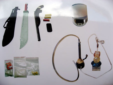 Lắp camera giám sát để buôn bán ma tuý - 2 Lắp camera giám sát để buôn bán ma tuý - 2