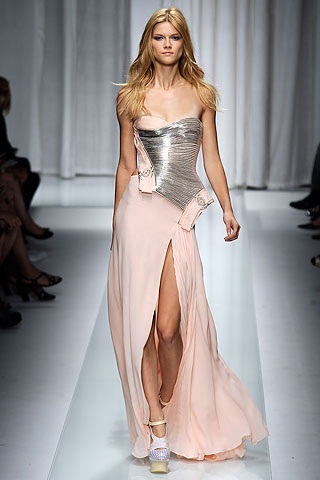 BST xuân hè 2010 của Versace - 14