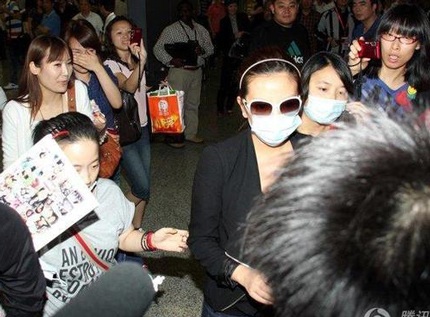 Triệu Vy đã trở về Trung Quốc - 1