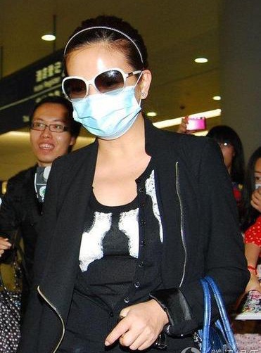 Triệu Vy đã trở về Trung Quốc - 5